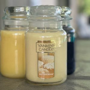 Yankee Candle Buttercream Large 22oz Jar, New